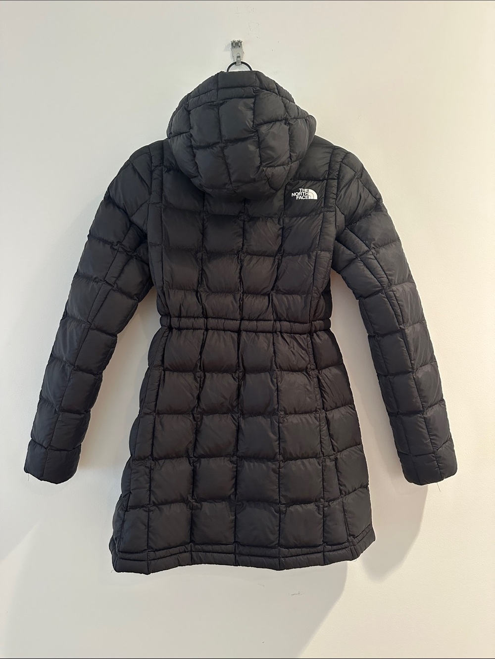 The North Face Black Puffer Hooded Coat - Women's Long Quilted Jacket - Picture 2 of 2
